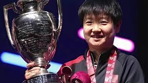 堪萨斯皇家队乔治·布瑞特在“松焦油事件”中因本垒打被取消而暴怒，成为史上经典画面