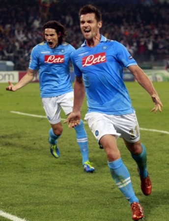 球员射门时 球员射门时